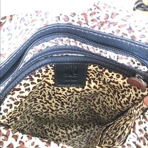 New York Genuine Leather woman’s purse